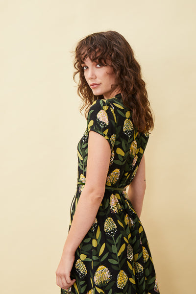 Pin Protea Janis Keyhole Dress