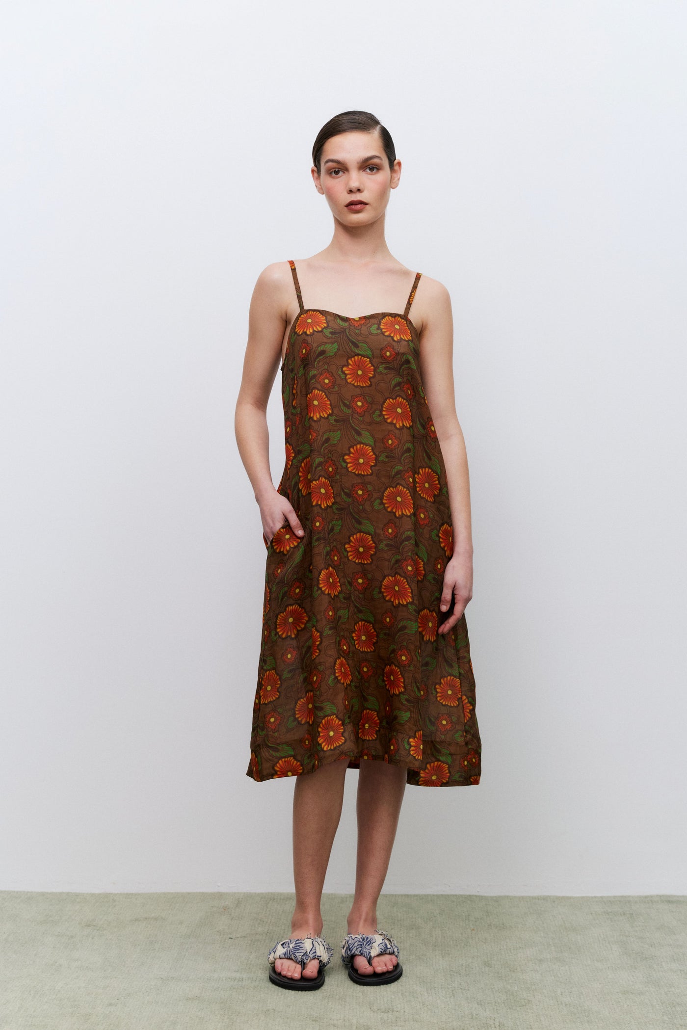 1975 Dress