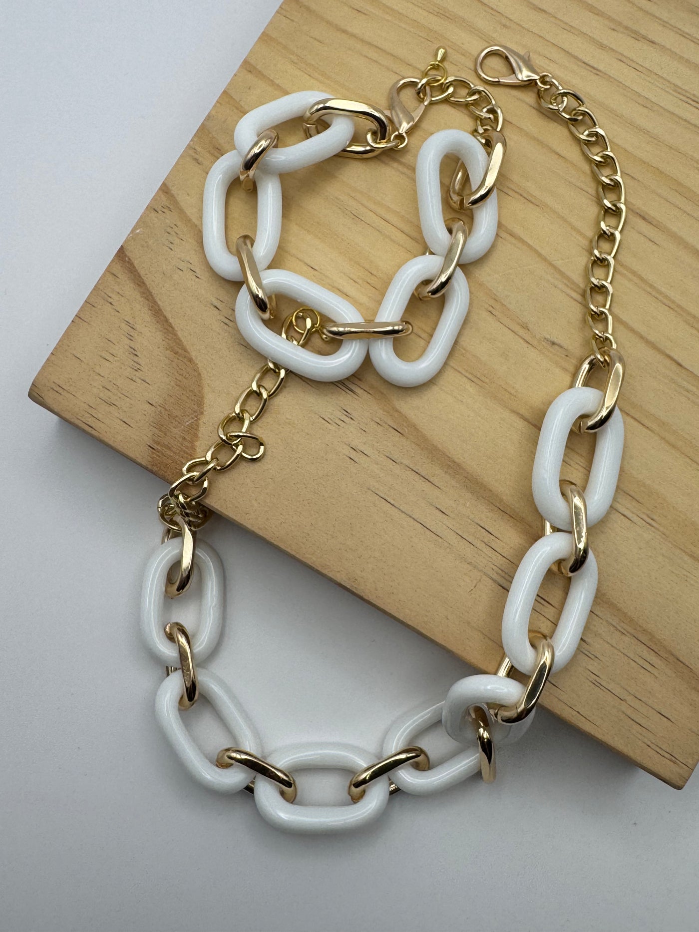 White gold best sale chain link necklace