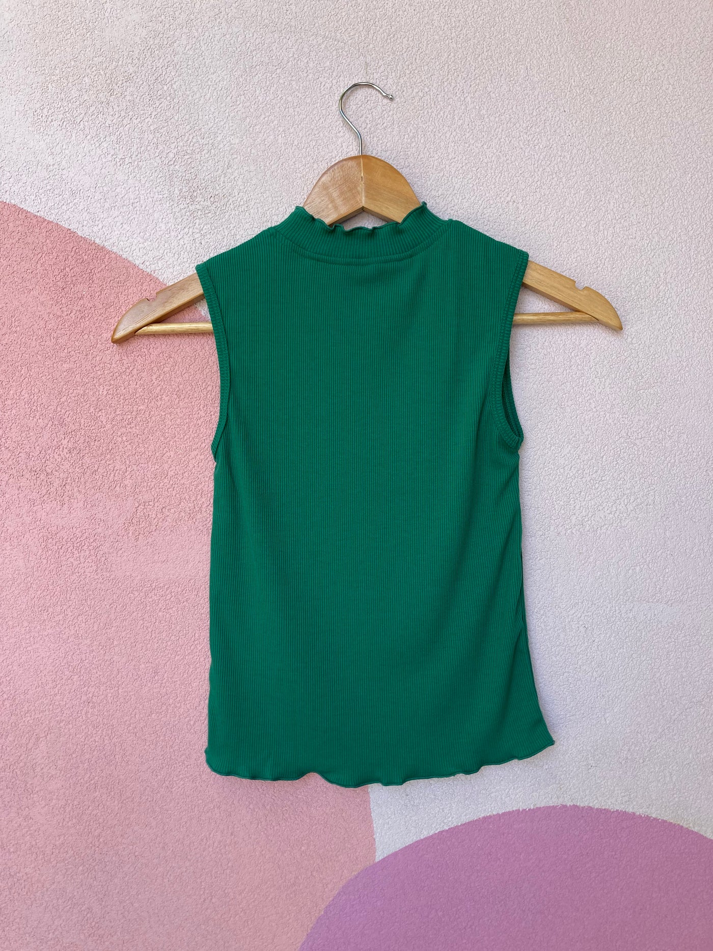 Fine Shelley Tank